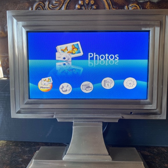 Digital photo frame - Picture 2 of 9